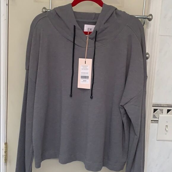 Demi Lovato Melissa Sweatshirt - Picture 4 of 4